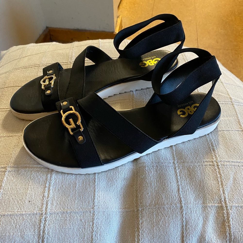 🌸 GBG sandals 🌸